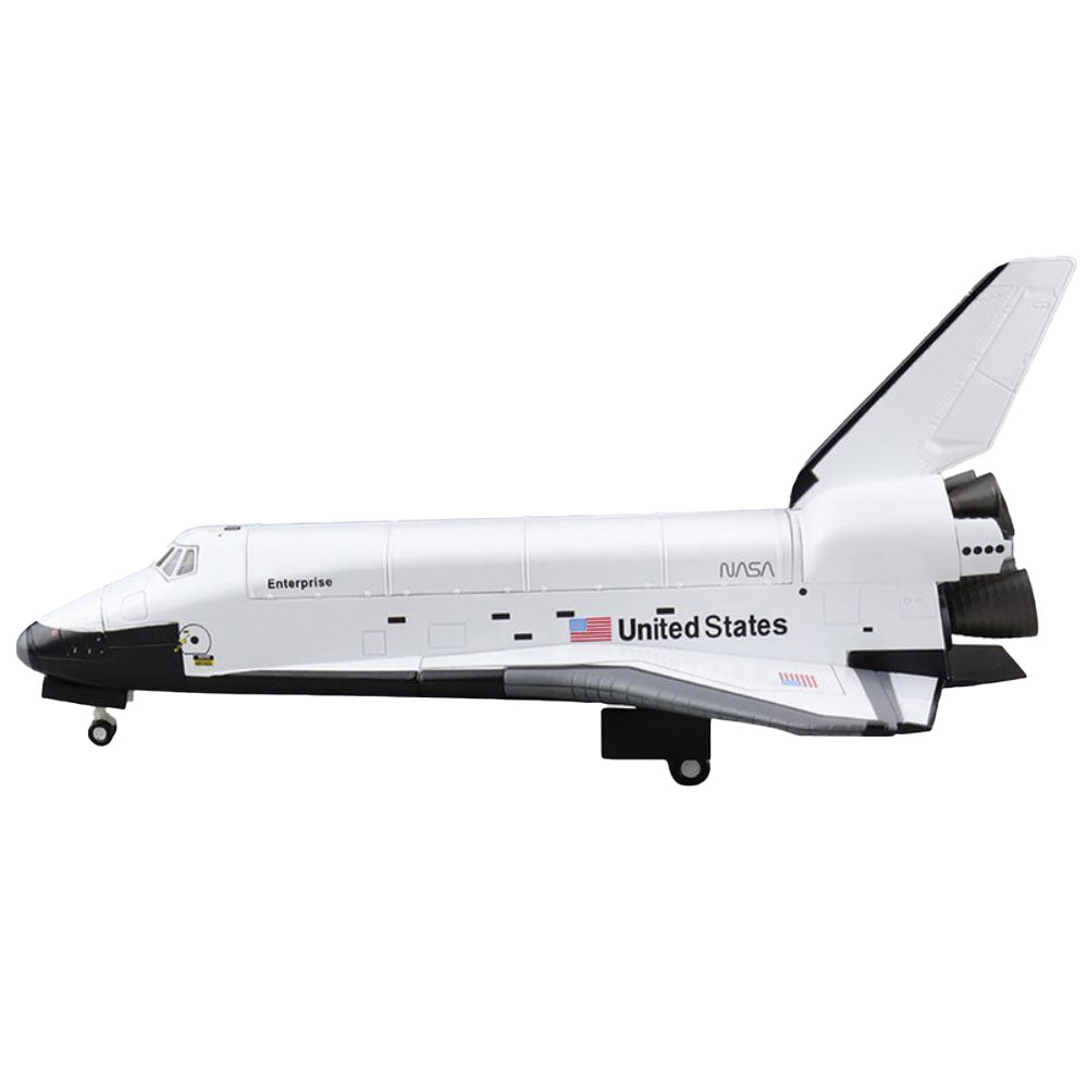 Hobby Master Space Shuttle Orbiter Edwards Air Base Model