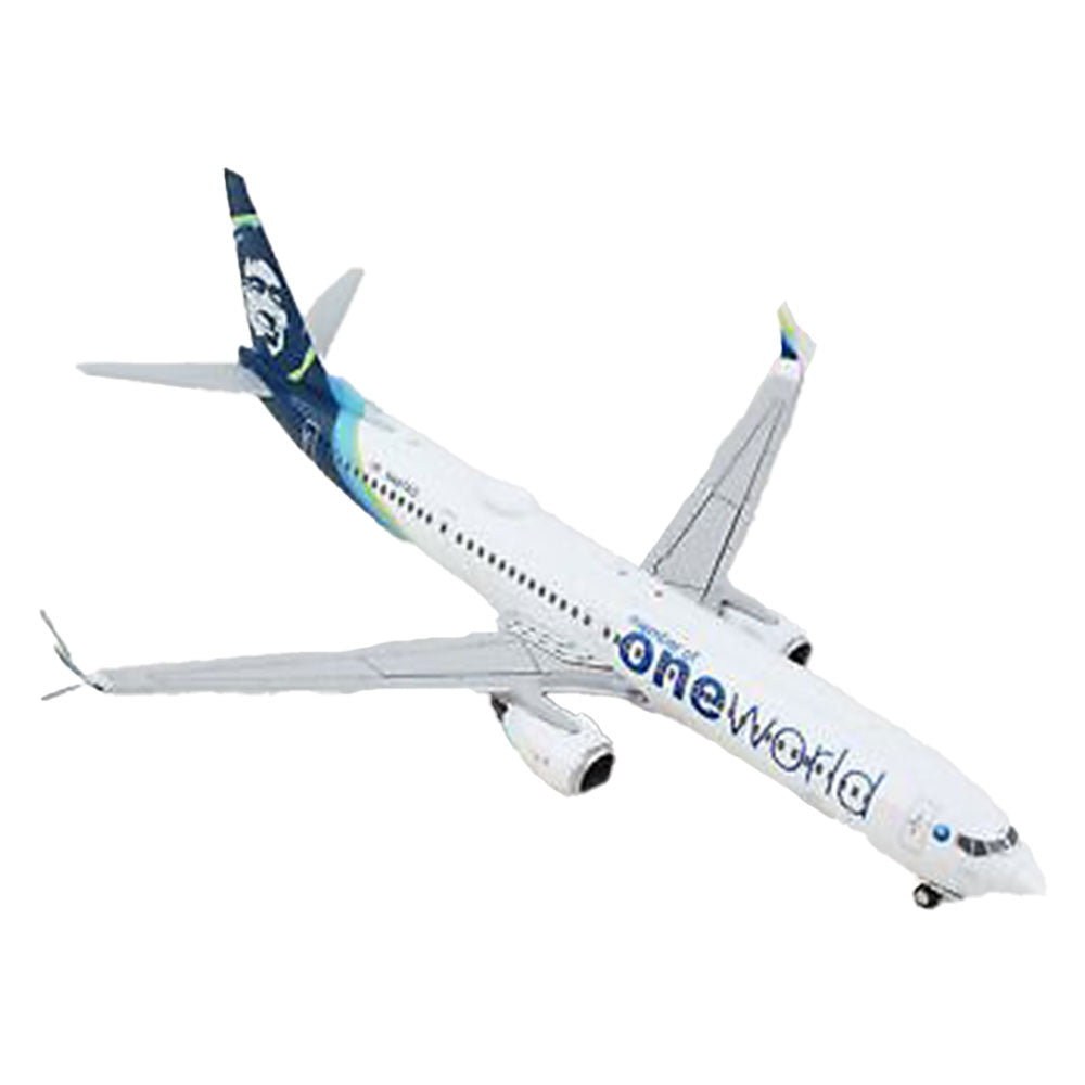 Modell der Alaska Airlines B737-900ER im Maßstab 1:400