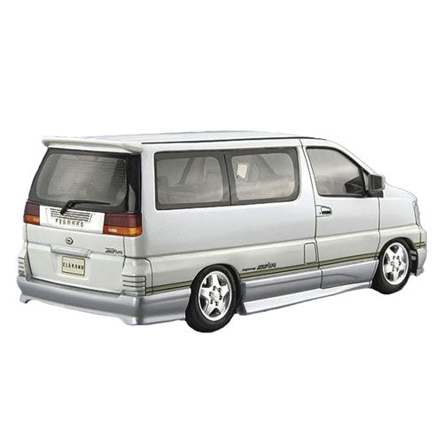 Aoshima Nissan Elgrand E50 1/24 Model