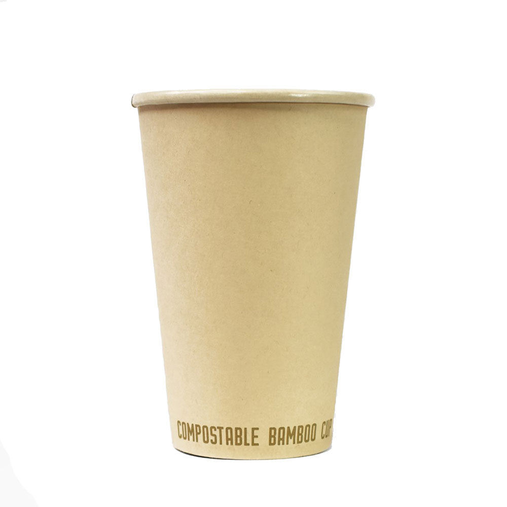 Coupe compostable en fibre de bambou vert.