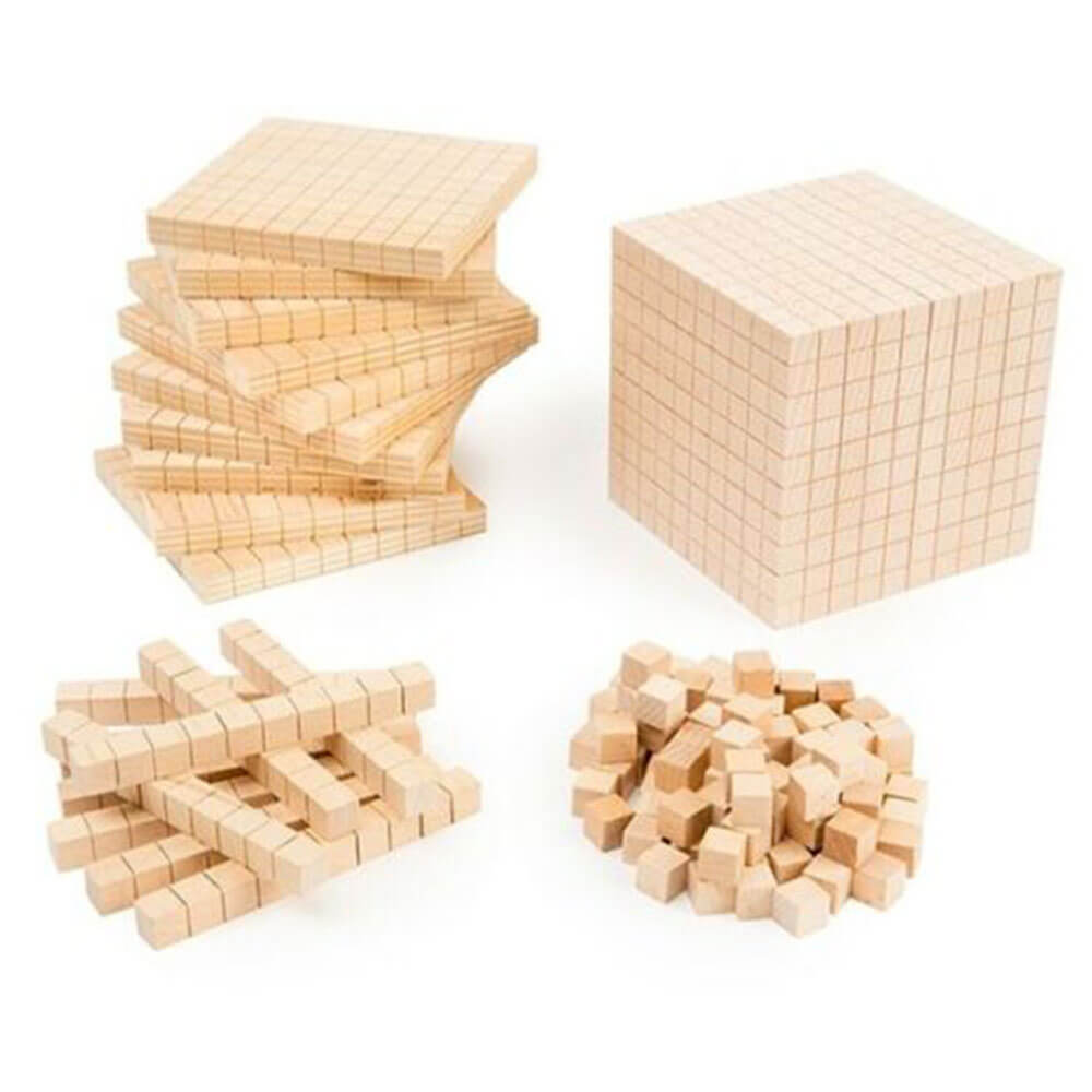 L'apprentissage peut être des cubes de comptage en bois amusants